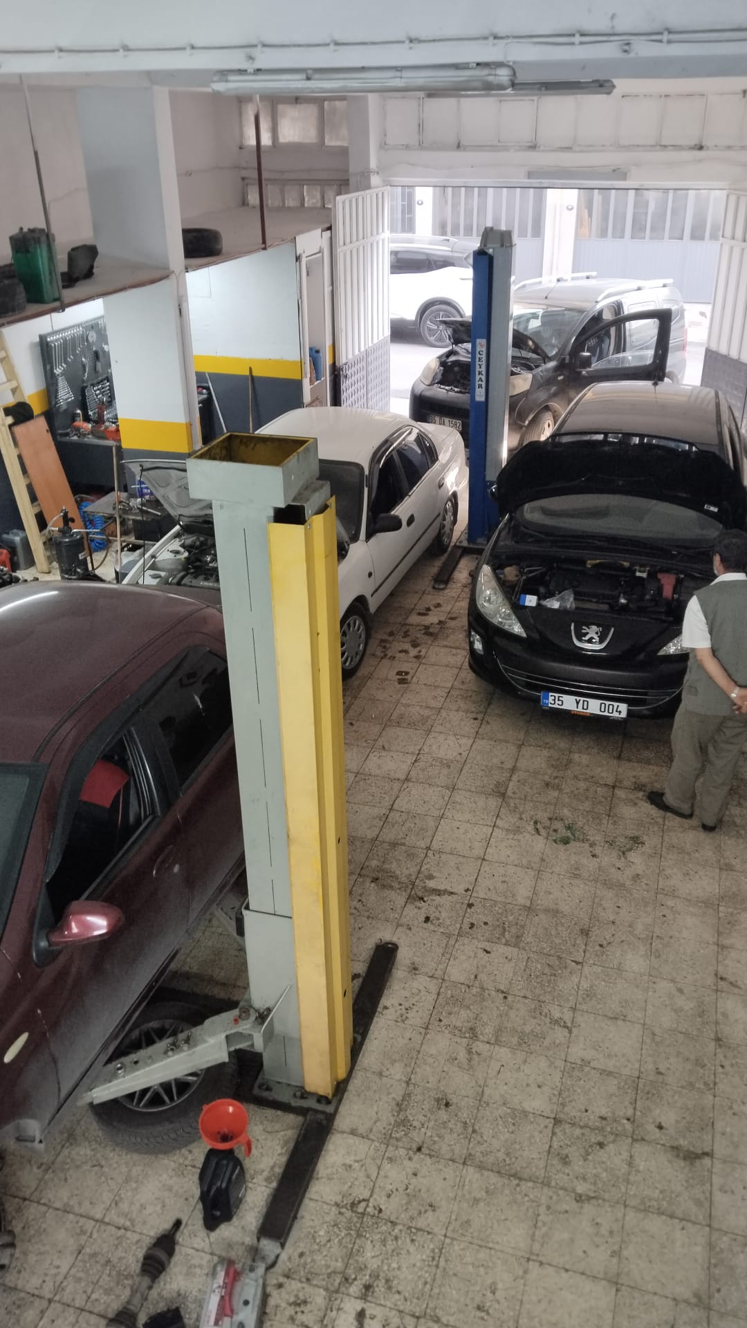 Ünal Akgün Oto Tamir Bakım Servisi