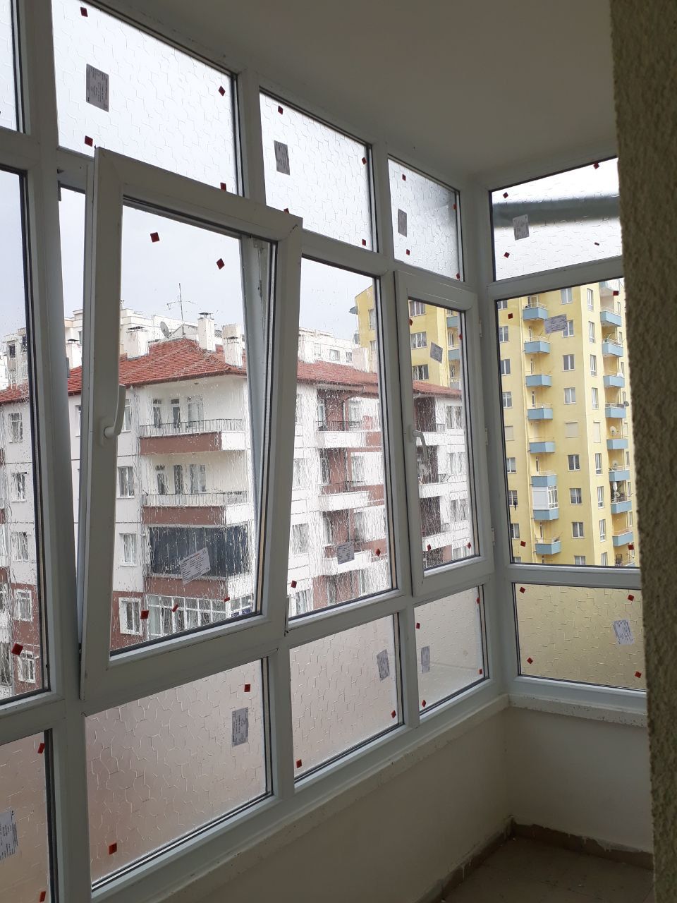 Elit Cam Balkon